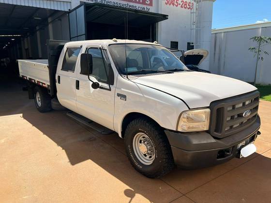 FORD F-350 3.9 CD TURBO INTERCOOLER DIESEL 4P MANUAL FORD F-350 3.9 CD TURBO INTERCOOLER DIESEL 4P MANUAL